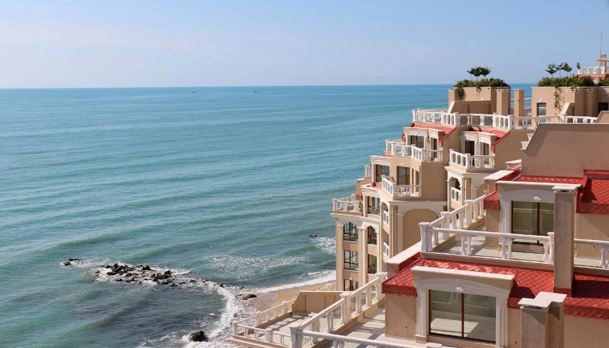 1Bd Ap In La Mer Complex Private Beach And Pool Sables d'or Extérieur photo