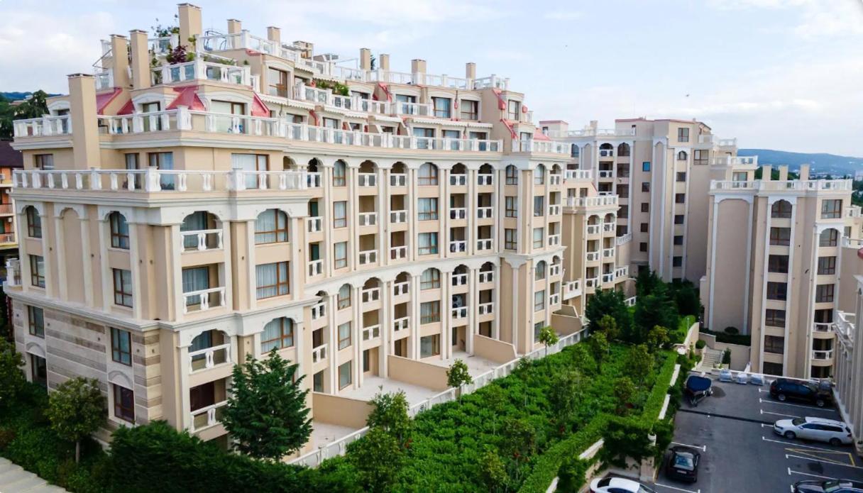 1Bd Ap In La Mer Complex Private Beach And Pool Sables d'or Extérieur photo